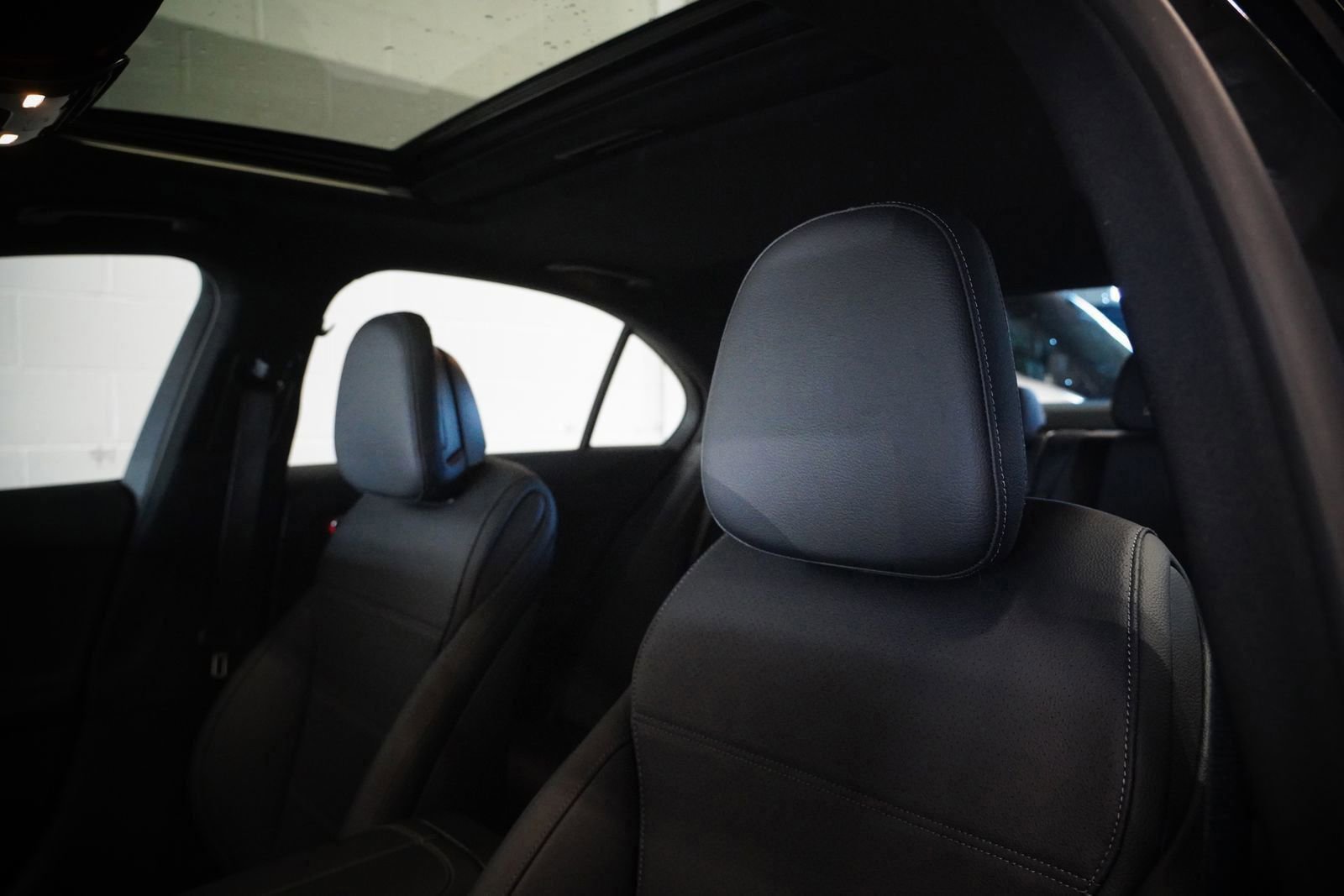 Used 2025 Mercedes-Benz C 300 4MATIC Sedan image 12