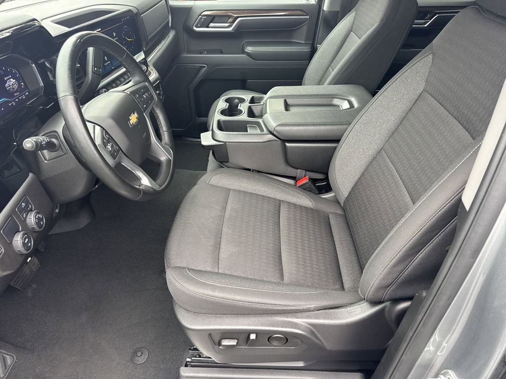 Used 2025 Chevrolet Silverado 1500 LT image 9