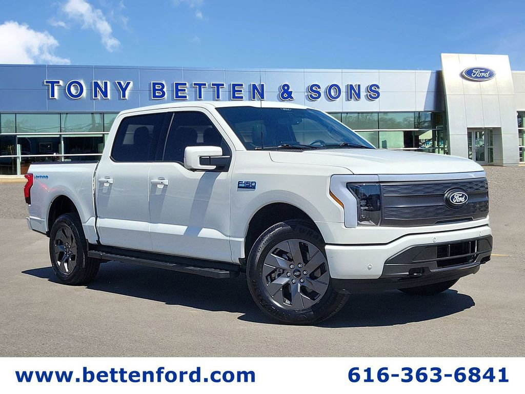 Used 2025 Ford F150 Lightning Lariat AWD/4WD image 1