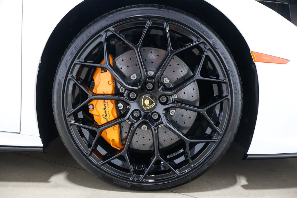 Used 2024 Lamborghini Huracan EVO image 48