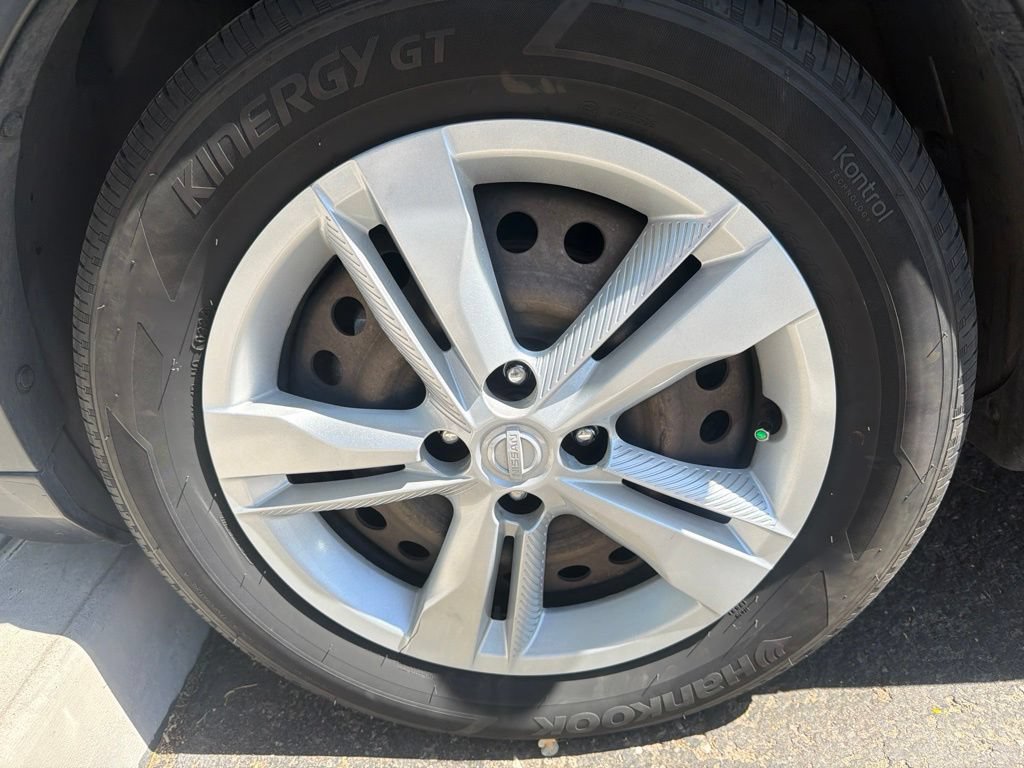 Certified 2018 Nissan Kicks S FWD image 7