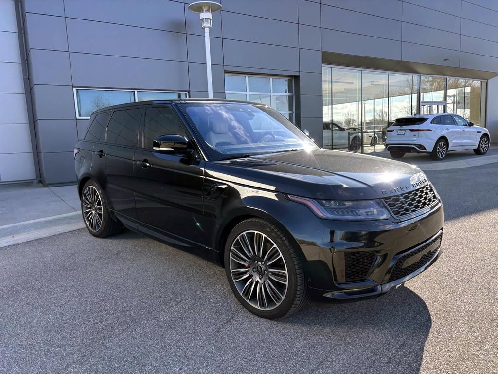 Used 2020 Land Rover Range Rover Sport HST image 3