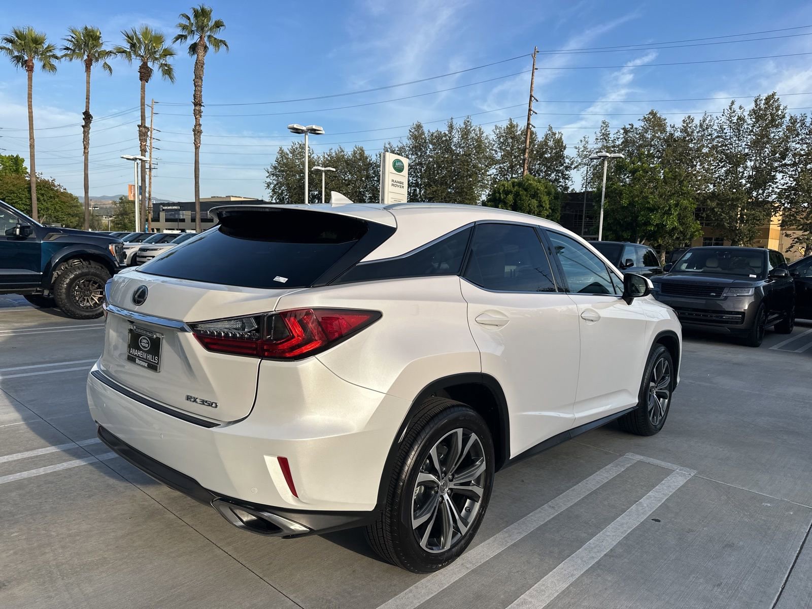 Used 2017 Lexus RX 350 FWD w/ Premium Package image 3