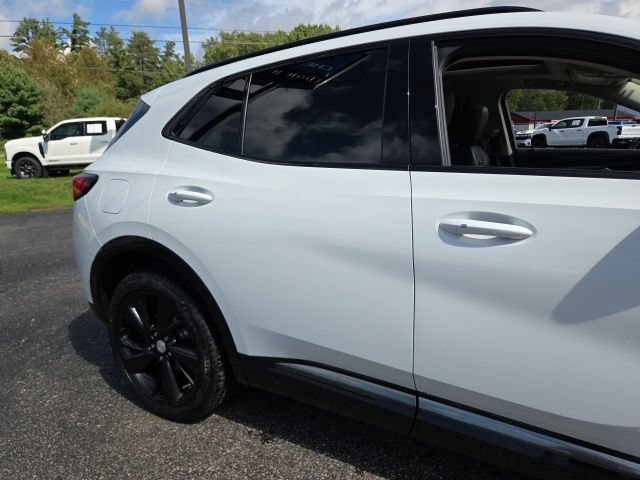 Used 2021 Buick Envision Essence w/ Sport Touring Package AWD/4WD image 33