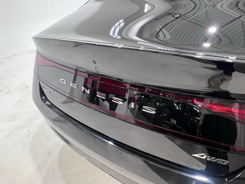 Used 2025 Genesis G90 3.5T image 30