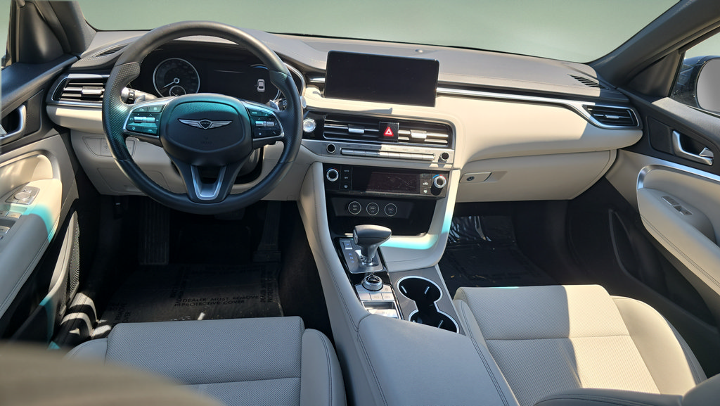 Used 2025 Genesis G70 2.5T AWD/4WD image 12