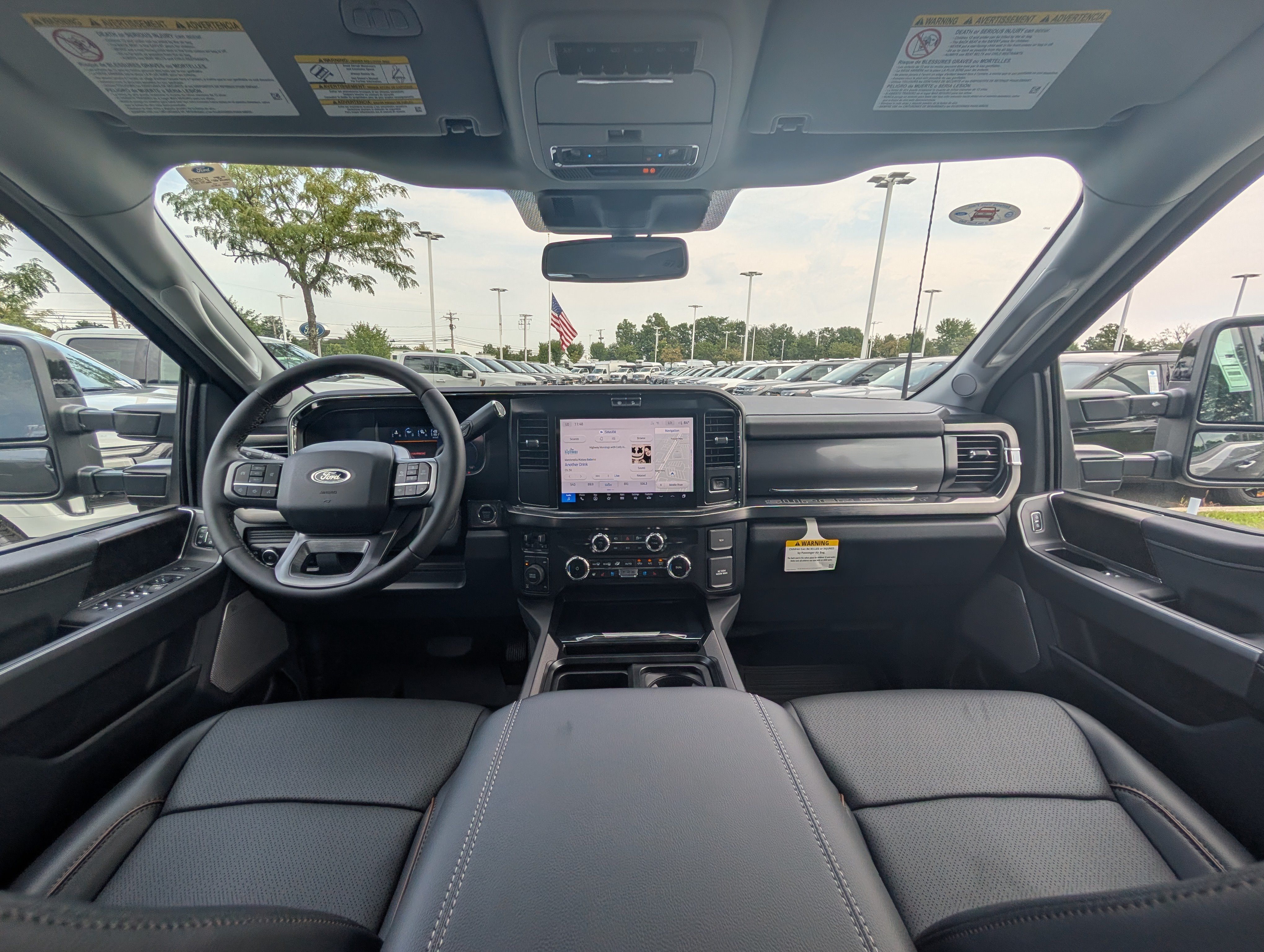 New 2026 Ford F250 Lariat w/ Black Appearance Package AWD/4WD image 13