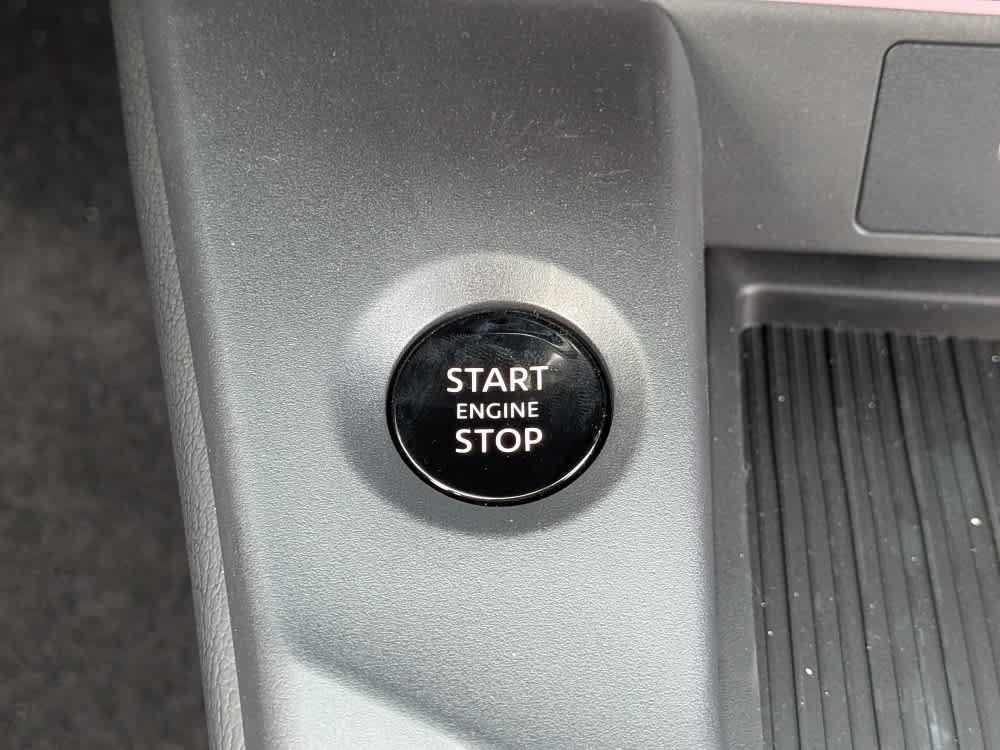 New 2026 Nissan Sentra SR FWD image 18