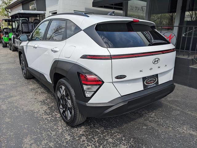 Used 2024 Hyundai Kona SEL FWD image 3