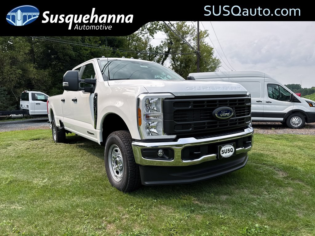 New 2026 Ford F250 XL w/ FX4 Off-Road Package
