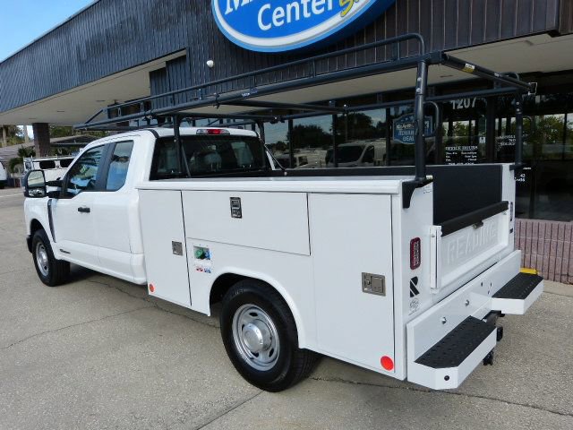 Used 2024 Ford F250 XL image 3
