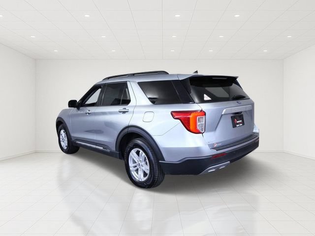 Certified 2024 Ford Explorer XLT w/ Equipment Group 202A AWD/4WD image 4