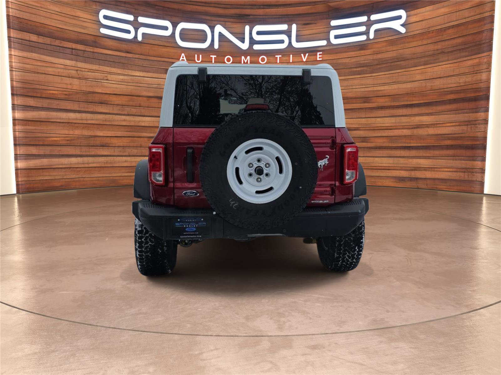 Used 2025 Ford Bronco Heritage Edition AWD/4WD image 6