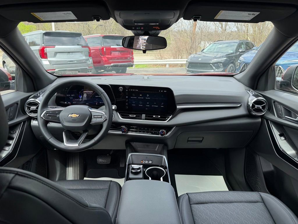 Used 2026 Chevrolet Equinox LT w/ Convenience Package II image 16