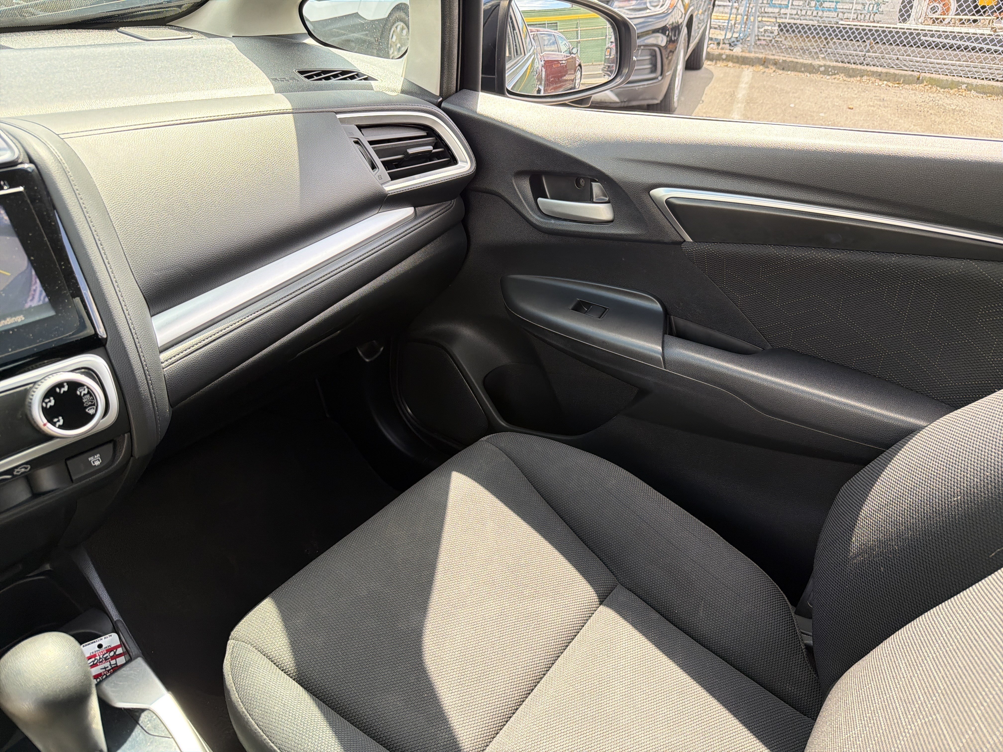 Used 2015 Honda Fit EX image 22