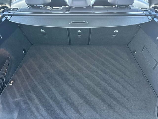 Used 2025 Mercedes-Benz GLC 350e 4MATIC image 19