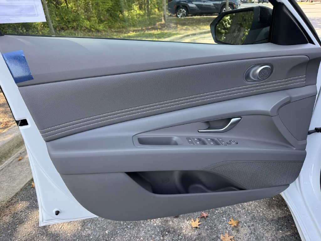 New 2026 Hyundai Elantra SEL Sport Premium FWD image 12