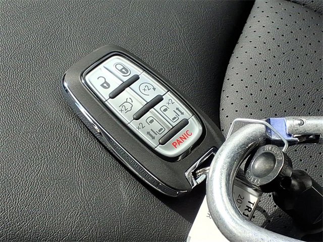 New 2026 Chrysler Voyager LX image 27