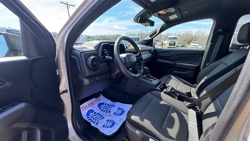 Used 2023 Chevrolet Colorado W/T RWD image 36