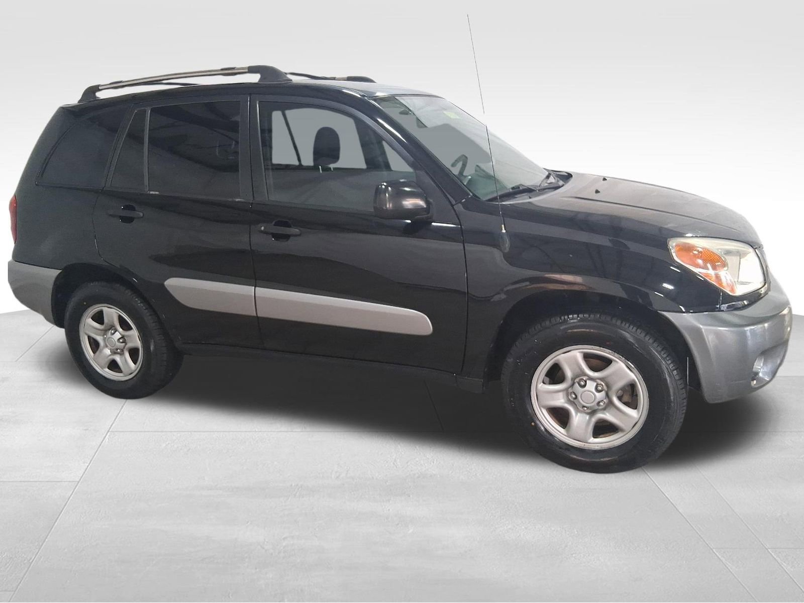 Used 2005 Toyota RAV4 2WD image 3
