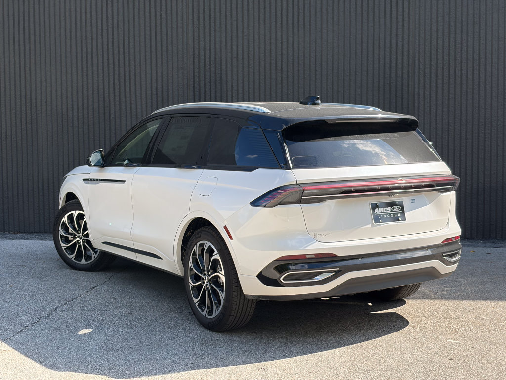New 2026 Lincoln Nautilus Reserve AWD/4WD image 5