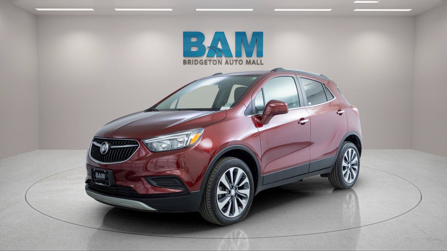 Certified 2022 Buick Encore Preferred AWD/4WD image 3