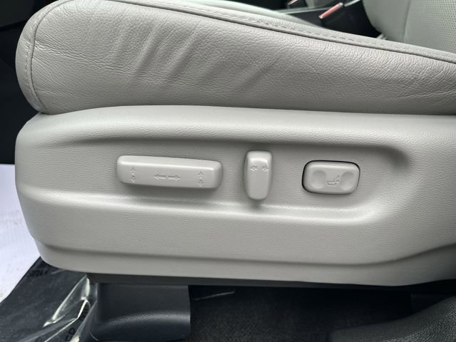 Used 2023 Honda Passport EX-L image 16