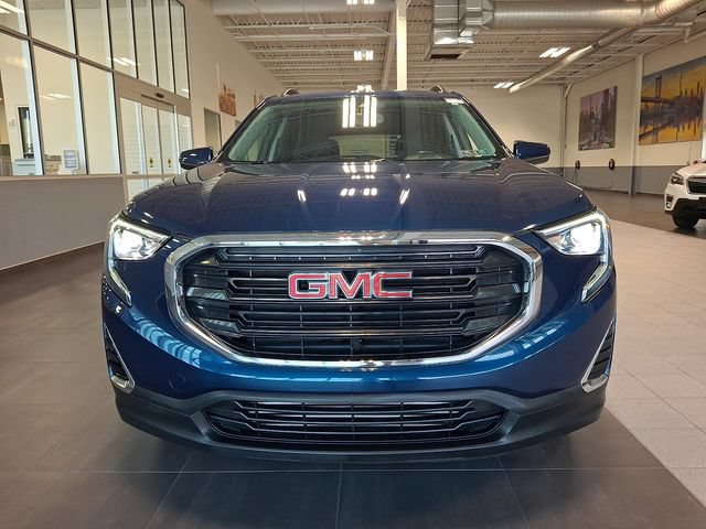 Used 2020 GMC Terrain SLE w/ Driver Convenience Package AWD/4WD image 2