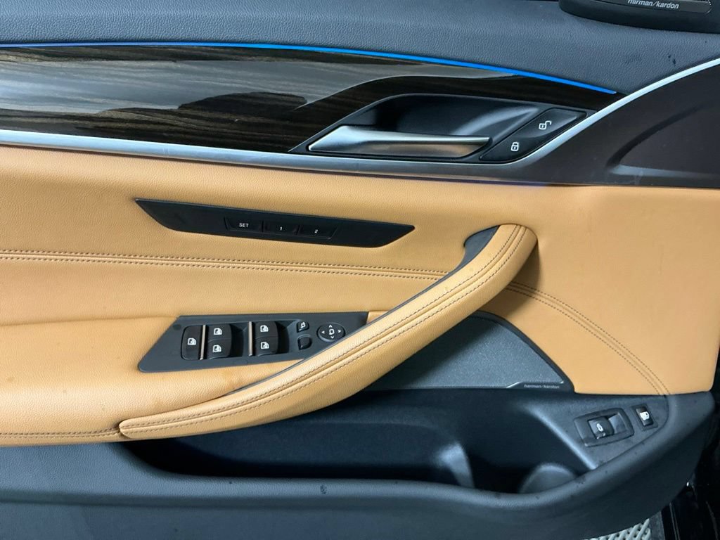 Used 2023 BMW 530e xDrive w/ Premium Package AWD/4WD image 18