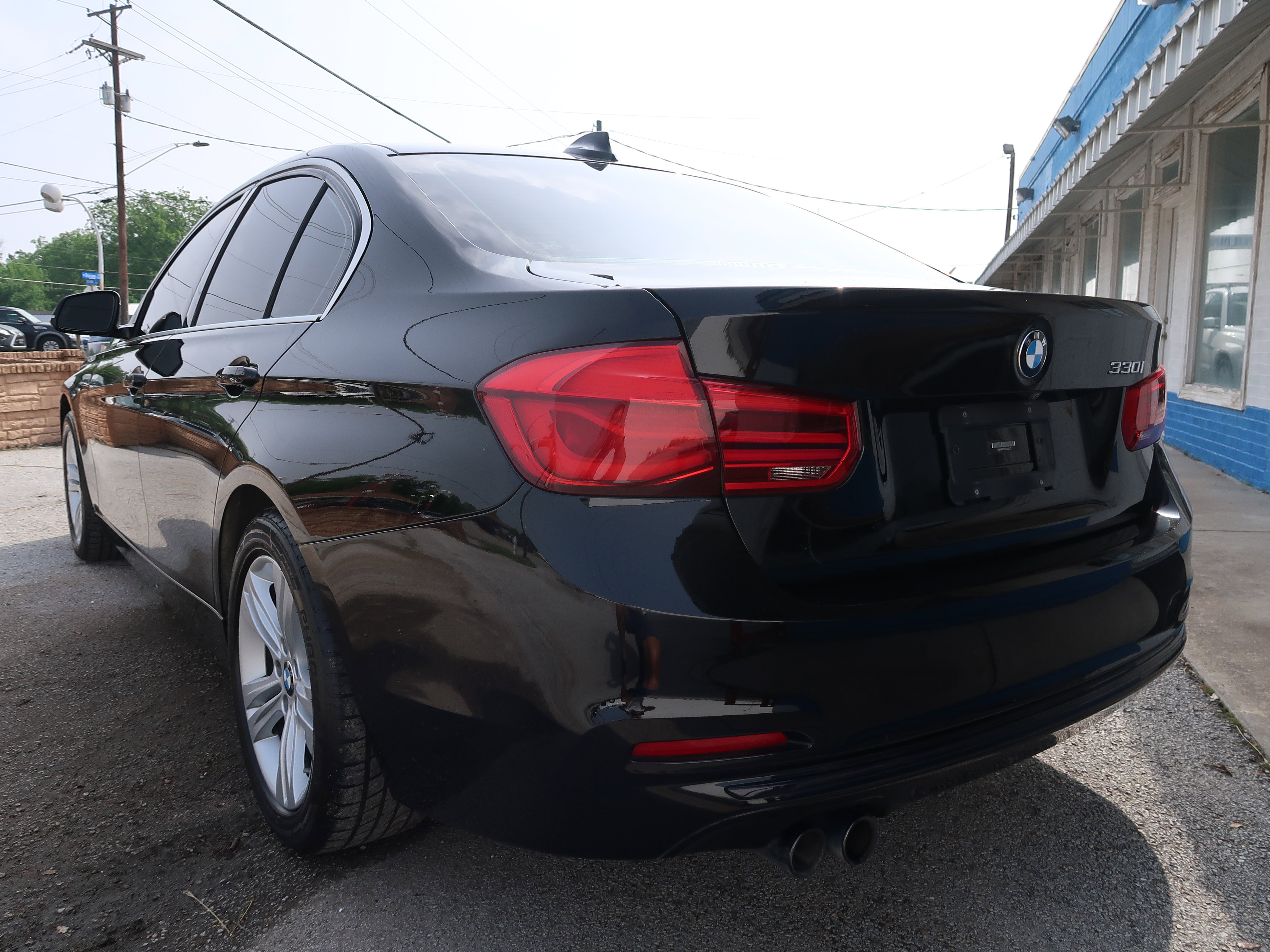 Used 2018 BMW 330i Sedan w/ Convenience Package RWD image 7