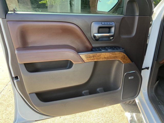 Used 2016 Chevrolet Silverado 1500 High Country w/ High Country Premium Package AWD/4WD image 23