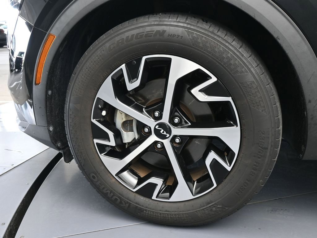 Used 2023 Kia Sportage EX image 32