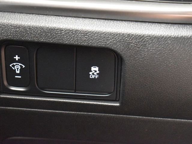 Certified 2025 Kia Sorento LX image 26