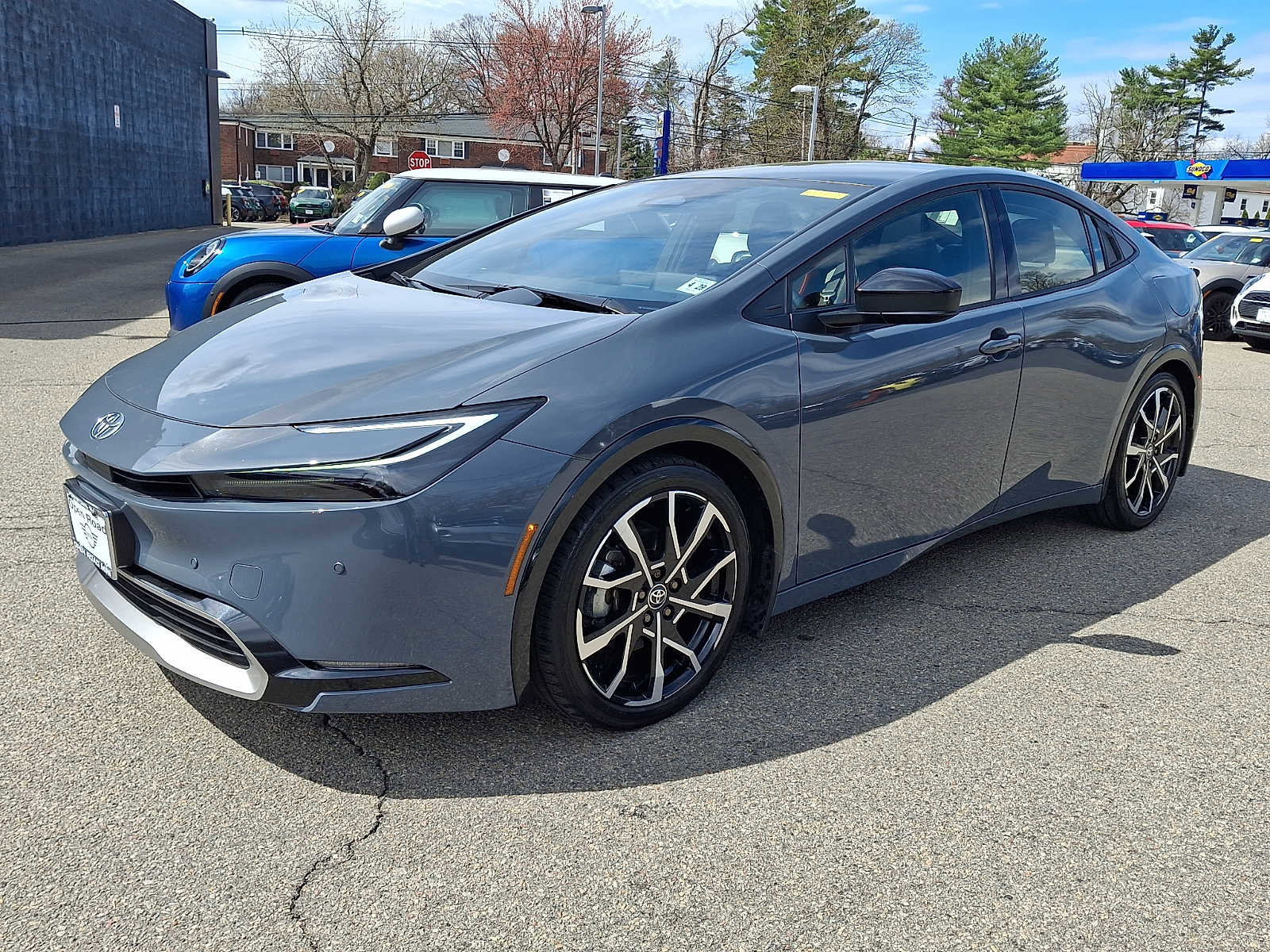 Used 2024 Toyota Prius Prime FWD image 3