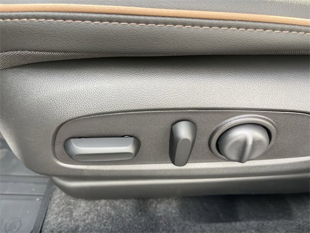 New 2025 Buick Envista Avenir image 12