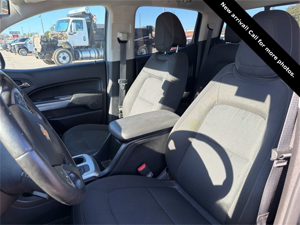Used 2016 Chevrolet Colorado LT w/ LT Convenience Package image 8