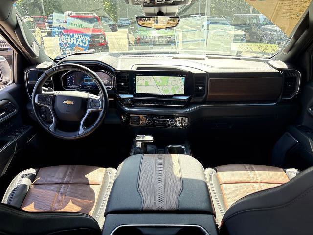 Used 2023 Chevrolet Silverado 1500 High Country w/ High Country Premium Package AWD/4WD image 7