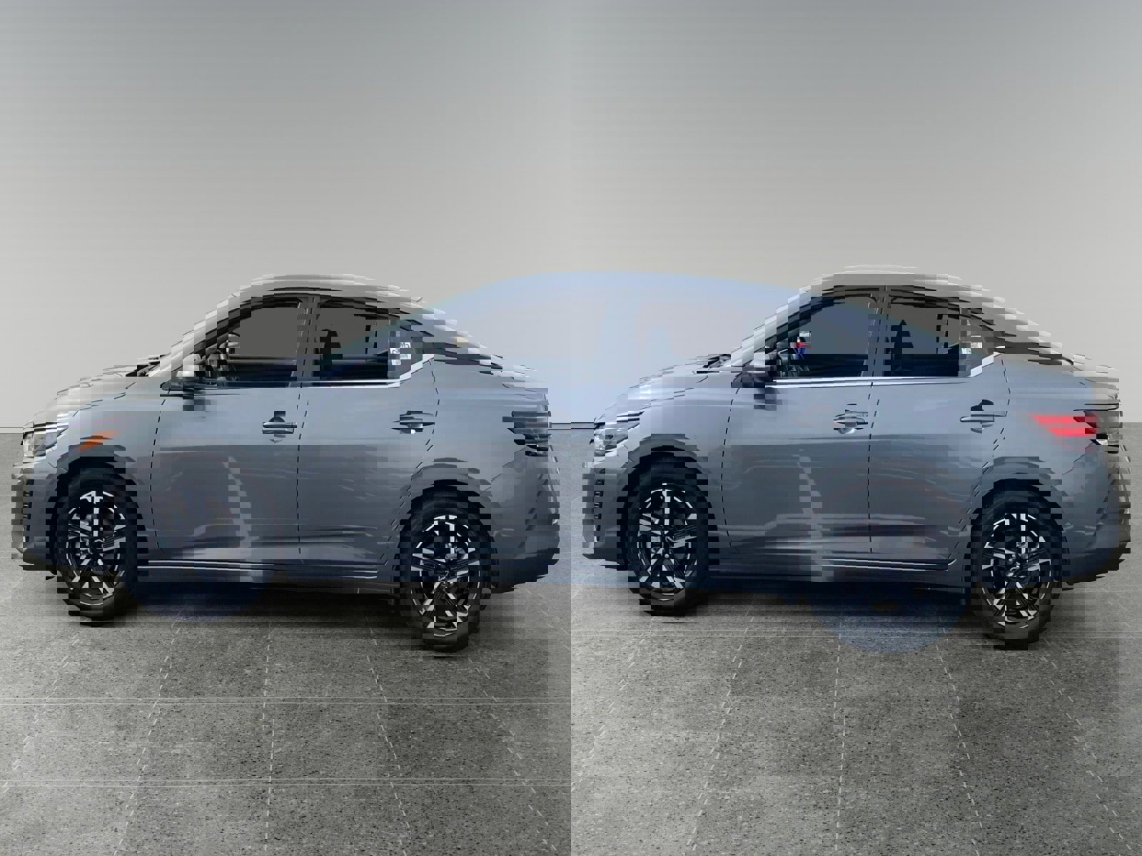 Used 2024 Nissan Sentra SV image 2