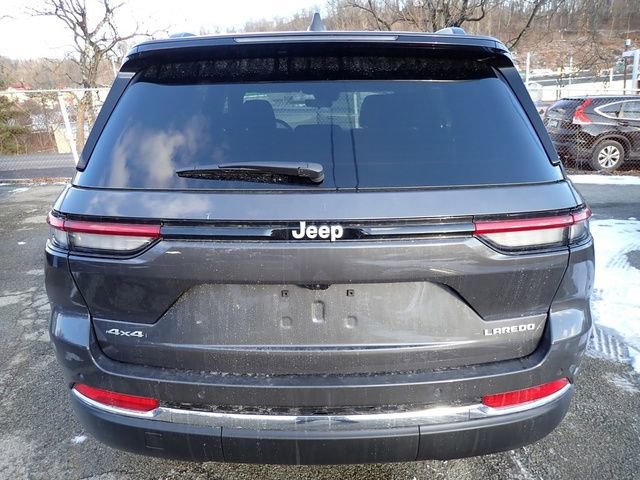 New 2025 Jeep Grand Cherokee Laredo X w/ Luxury Tech Group I image 4