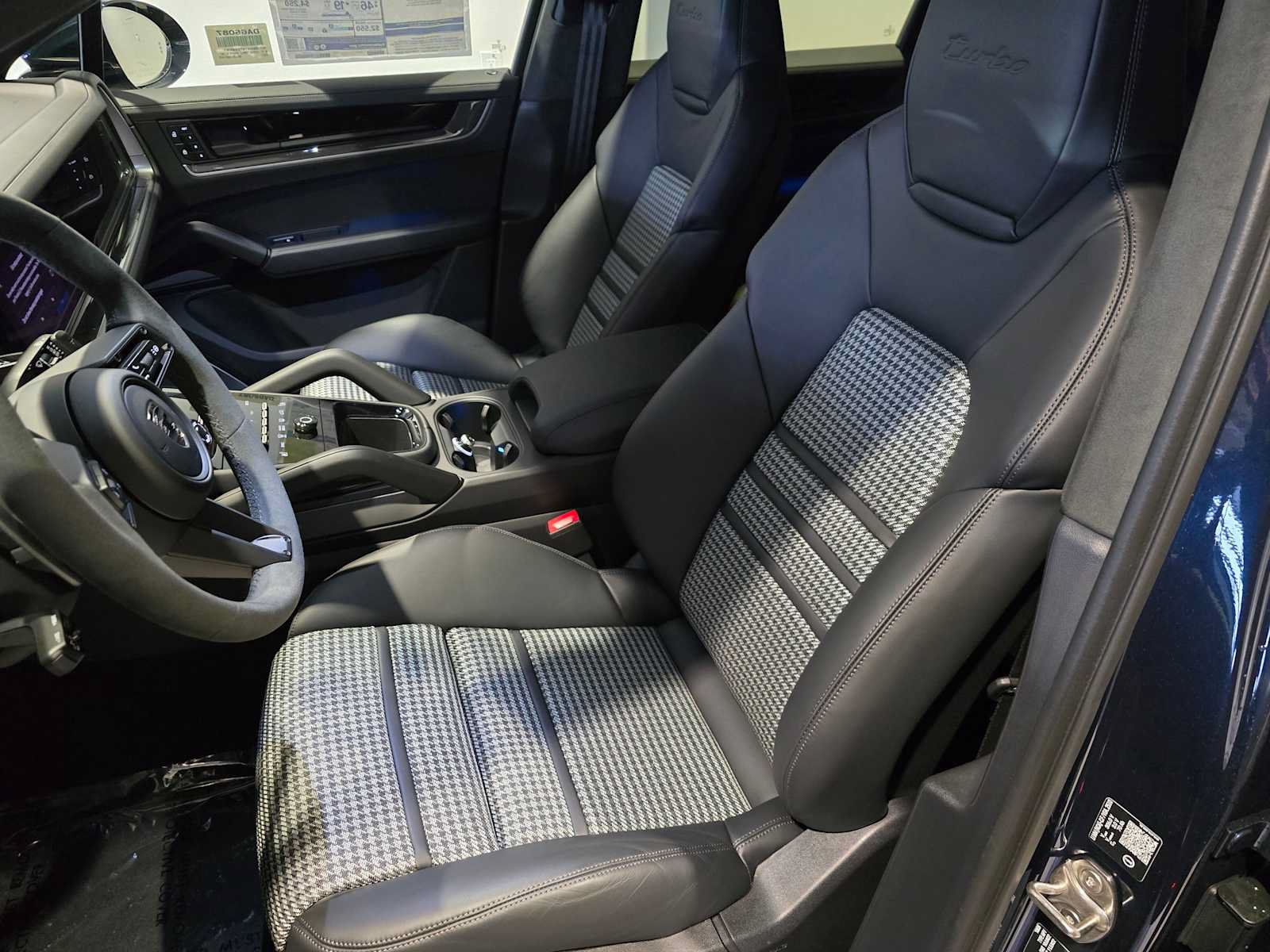 New 2026 Porsche Cayenne Turbo AWD/4WD image 5