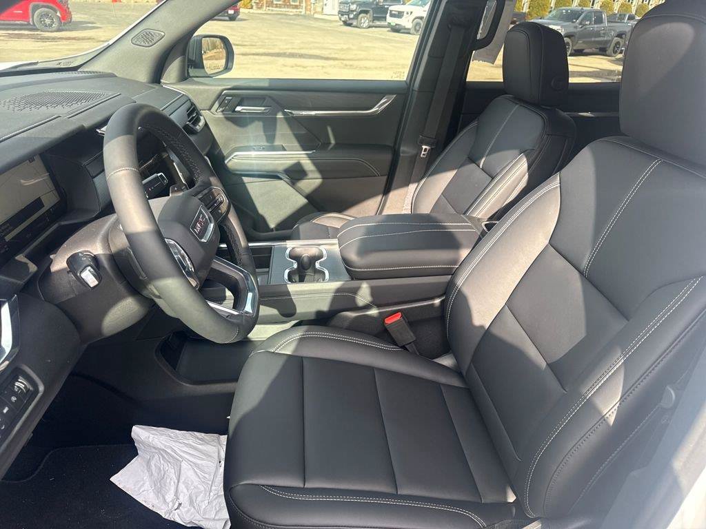 New 2026 GMC Acadia Elevation w/ Elevation Premium Package AWD/4WD image 11