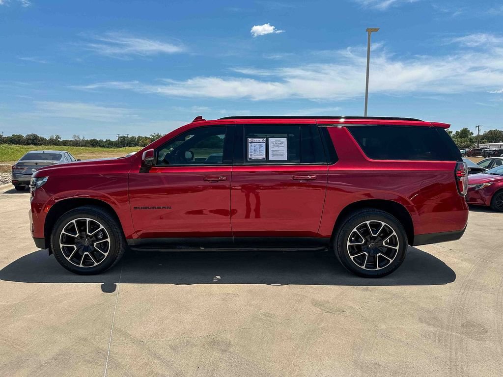 Used 2023 Chevrolet Suburban RST w/ Luxury Package AWD/4WD image 6