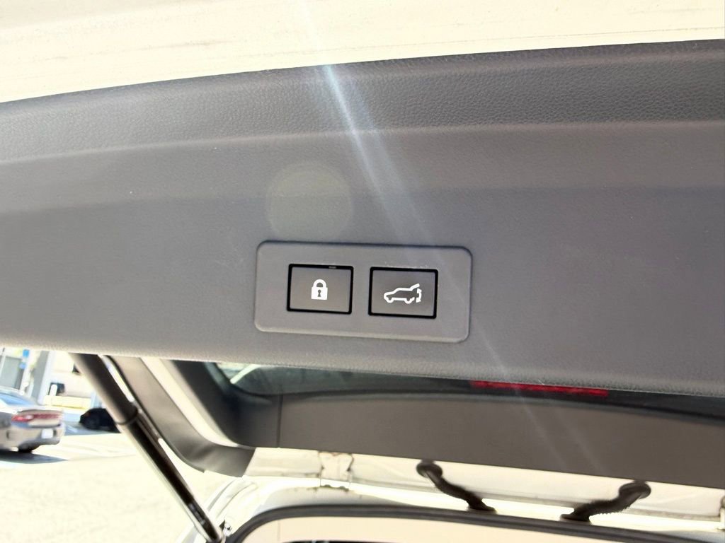 Used 2020 Subaru Ascent Limited w/ Popular Package #2A image 10