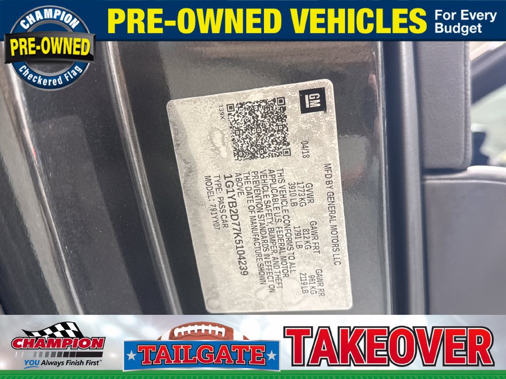 Used 2019 Chevrolet Corvette Stingray Coupe w/ 1LT RWD image 31