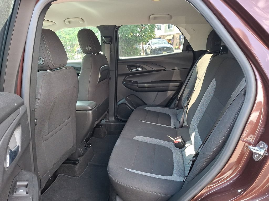 Certified 2023 Chevrolet TrailBlazer LT w/ Convenience Package FWD image 10