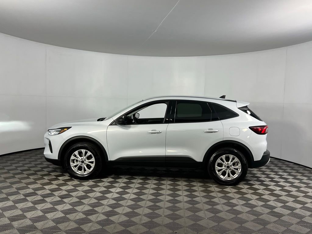 Used 2025 Ford Escape Active image 10