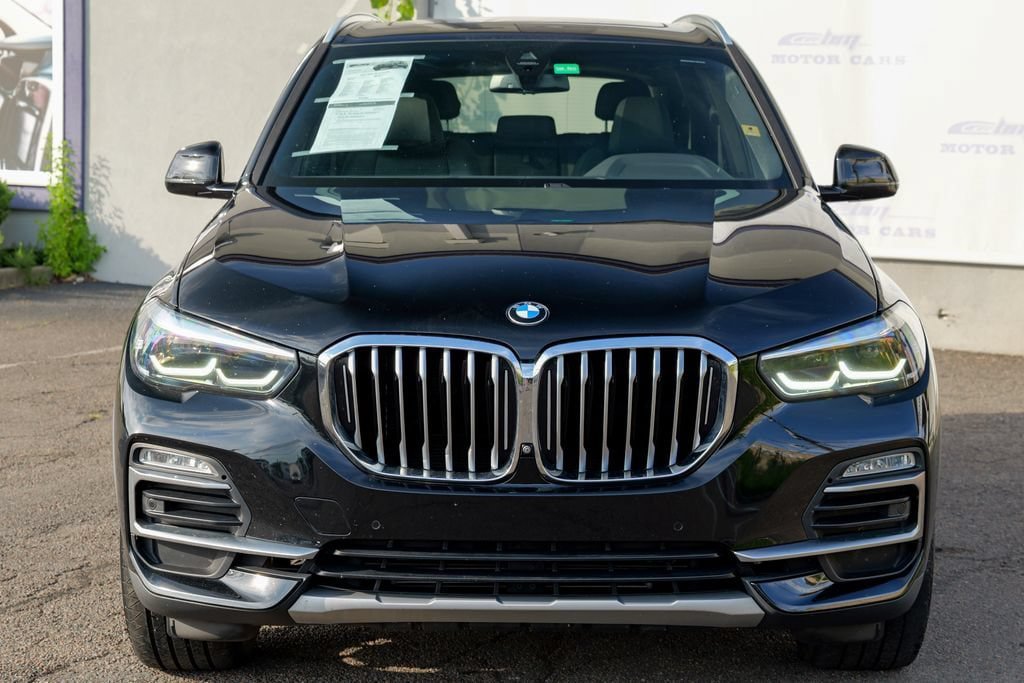 Used 2021 BMW X5 xDrive40i w/ Convenience Package AWD/4WD image 2