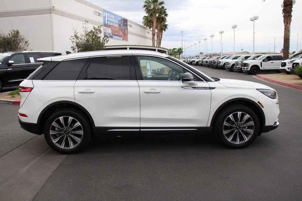 Certified 2022 Lincoln Corsair Reserve w/ Elements Package AWD/4WD image 7