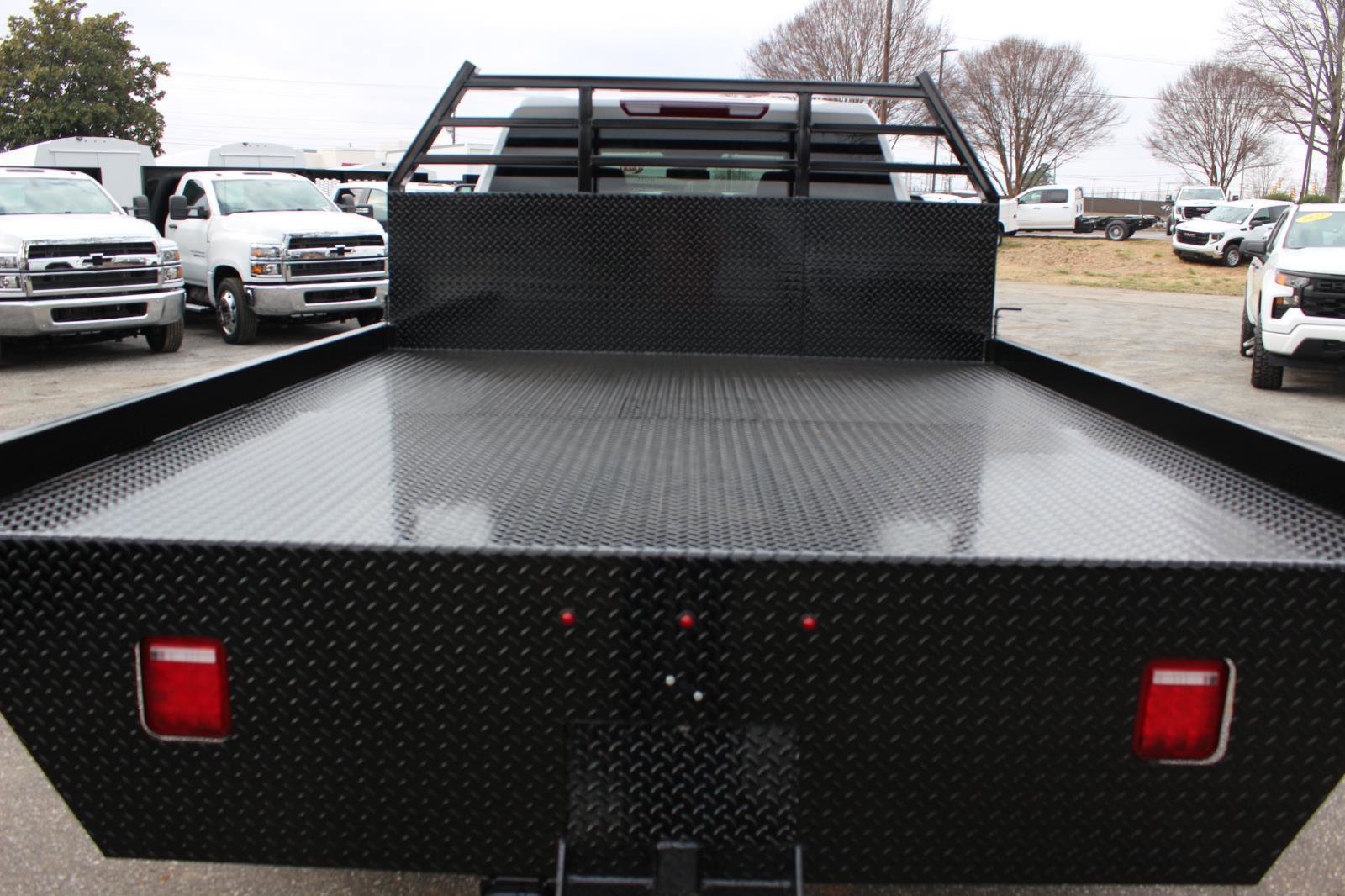 New 2026 GMC Sierra 3500 Pro w/ Convenience Package image 9