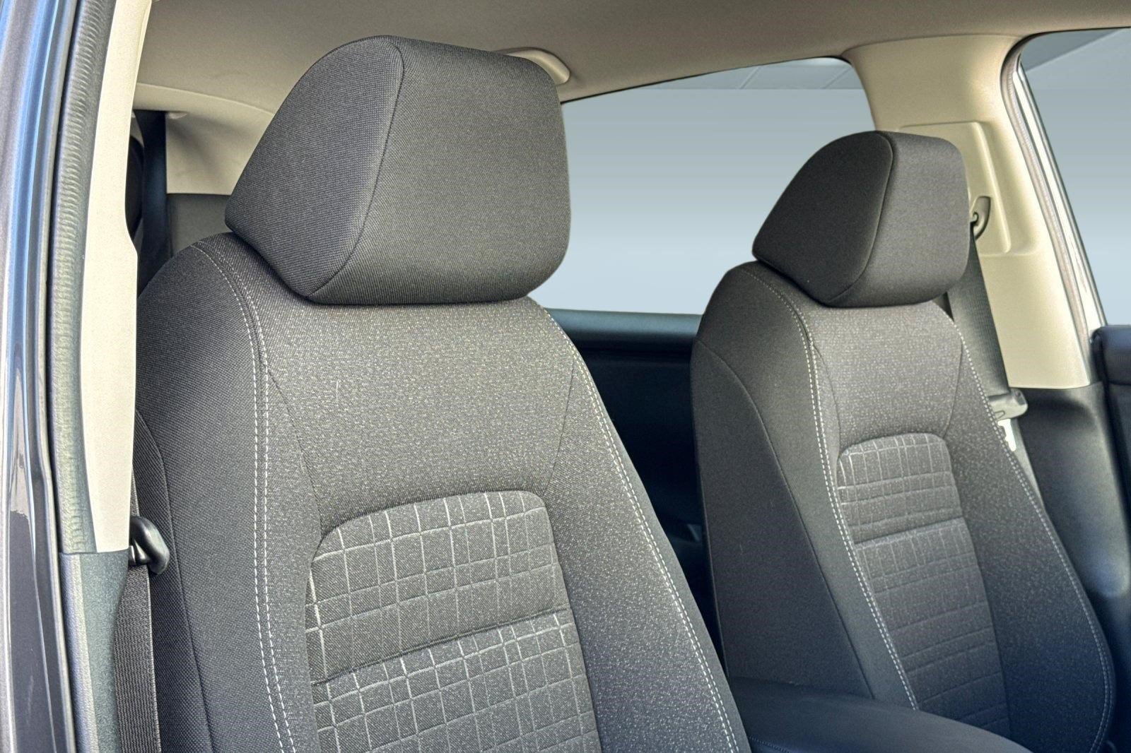Certified 2023 Honda HR-V LX image 32